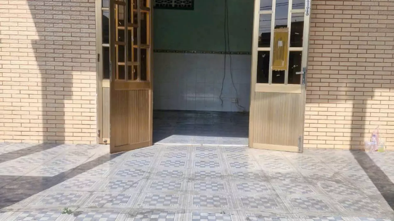 Bán nhà mt liên xã Long Định - Long Cang, xã Long Định,dt 300m2 full thổ 2pn 2wc giá 3 tỷ-anh-3