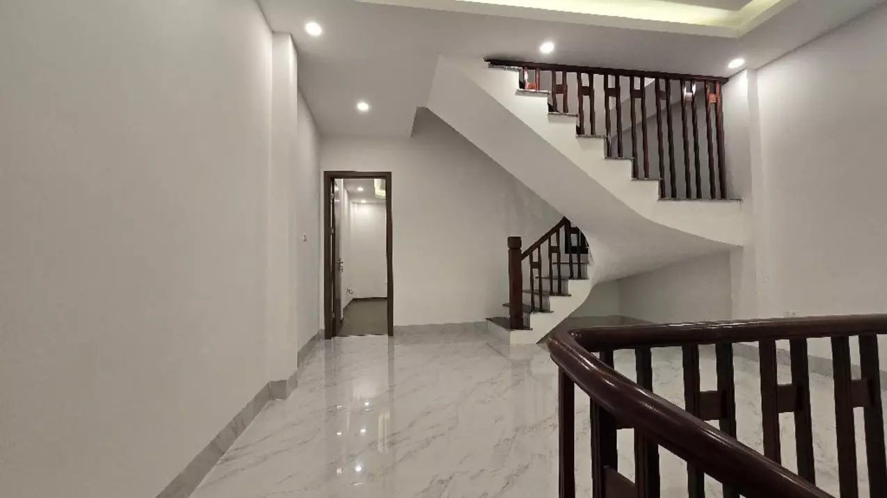 Bán nhà ngõ 266 Nguyễn Văn Cừ , 51m2, 8.8 tỷ thương lượng-anh-1