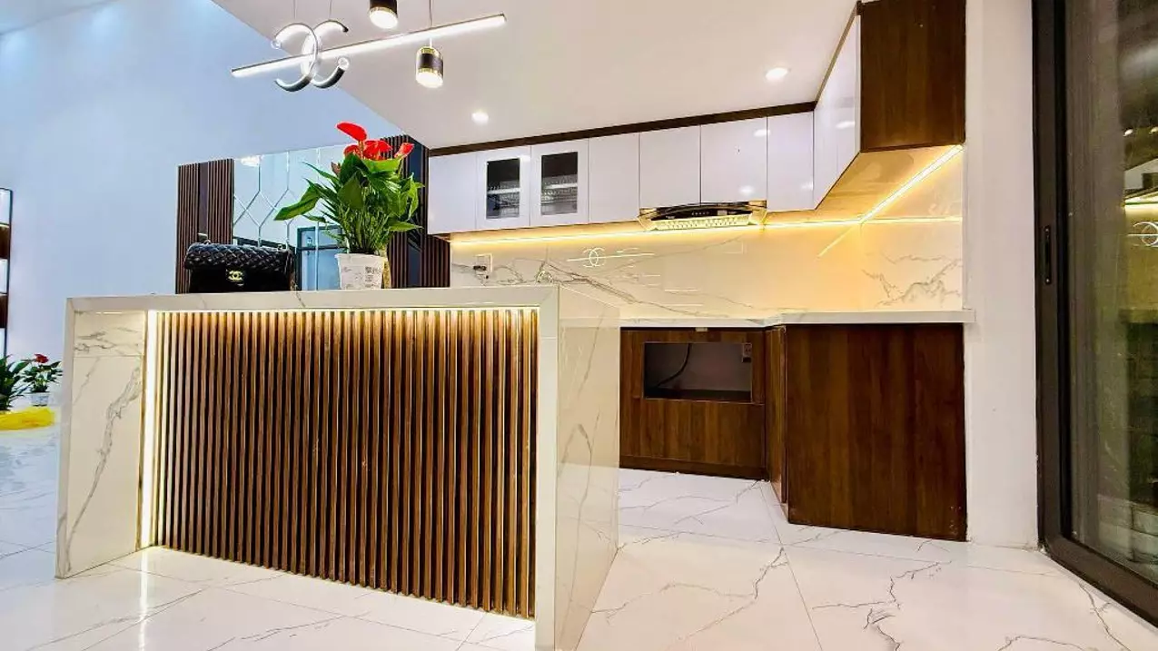 BÁN NHÀ NGÕ 678 LA THÀNH - 58M2, 5 TẦNG 4 PHÒNG NGỦ - NHÀ ĐẸP, NGÕ NÔNG, THOÁNG SÁNG-anh-2