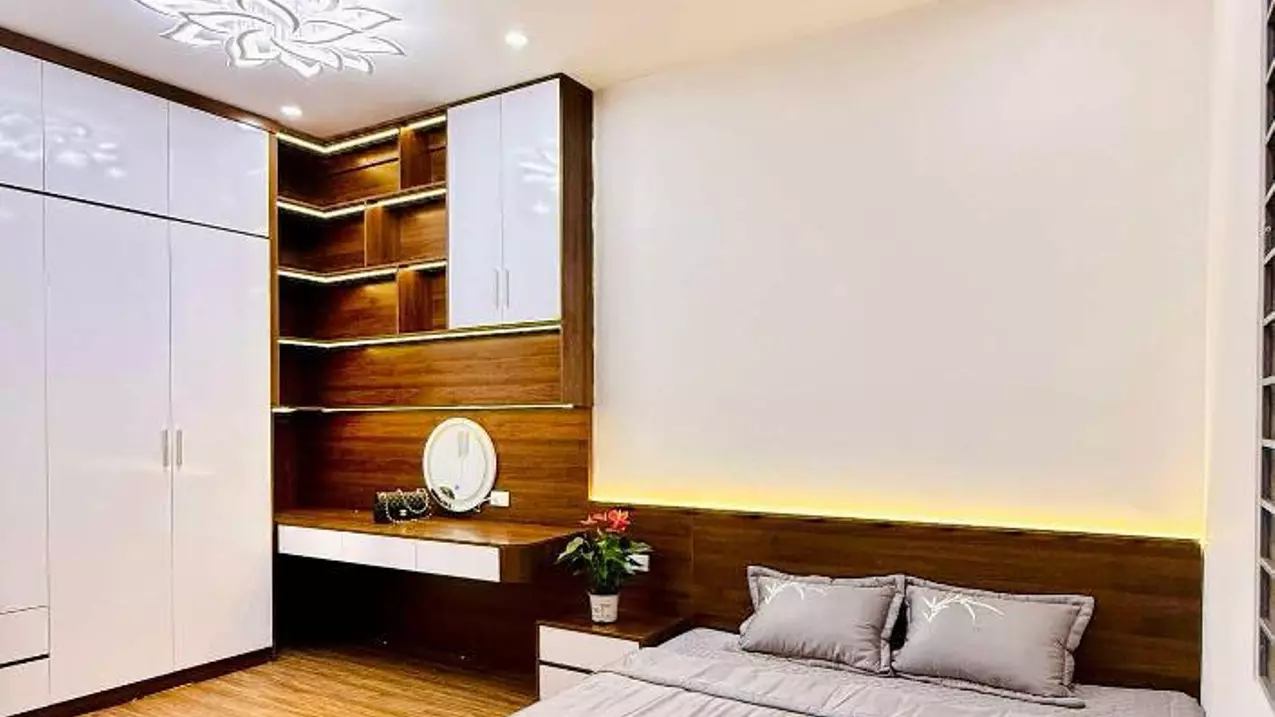 BÁN NHÀ NGÕ 678 LA THÀNH - 58M2, 5 TẦNG 4 PHÒNG NGỦ - NHÀ ĐẸP, NGÕ NÔNG, THOÁNG SÁNG-anh-4