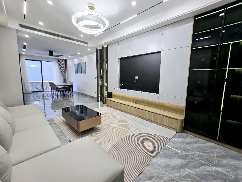 Bán nhà Ngọc Lâm, Long Biên, 80m2, 5 tầng, 12.5 tỷ. thang máy, tặng lại vườn lan-anh-1