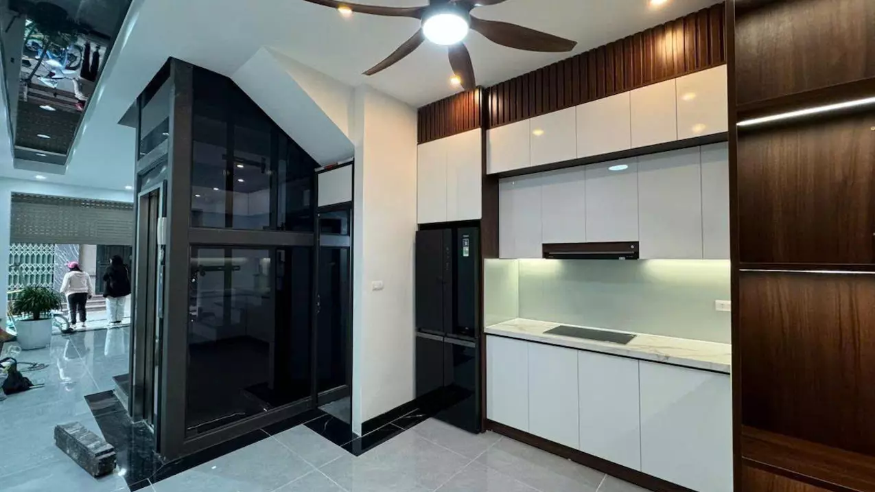 Bán nhà Phan Đình Giót – Hà Đông , 50m2 – lô góc- Thang máy – ô tô đỗ cửa – full nội thất.-anh-2