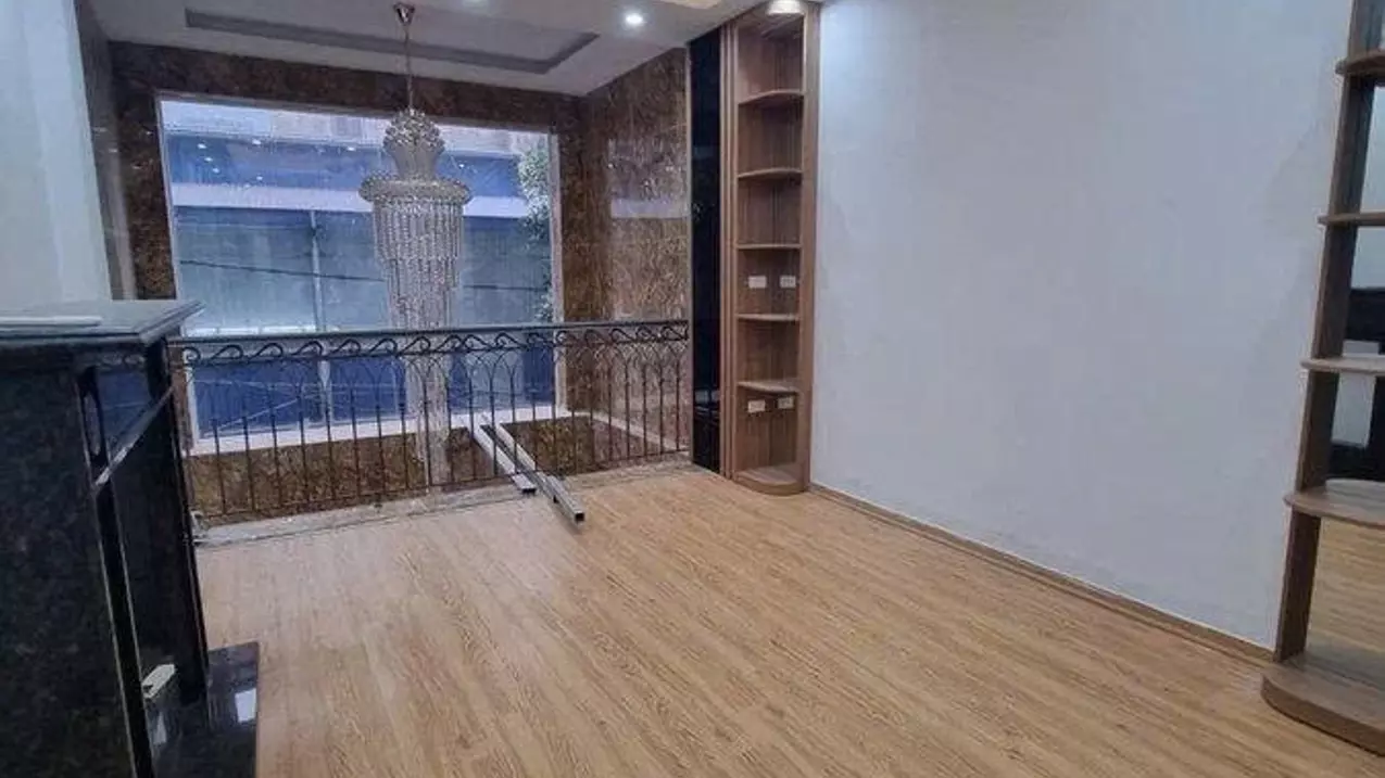 BÁN NHÀ PHÂN LÔ PHẠM TUẤN TÀI – 5 TẦNG THANG MÁY KÍNH – OTO VÀO NHÀ – 65M2 27 TỶ-anh-2
