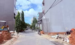 Cho thuê căn hộ Full Nội Thất. Có bàn phòng gym. Đường Ngô Duy Bình Thạnh Liên Hệ: 0334122039-anh-6