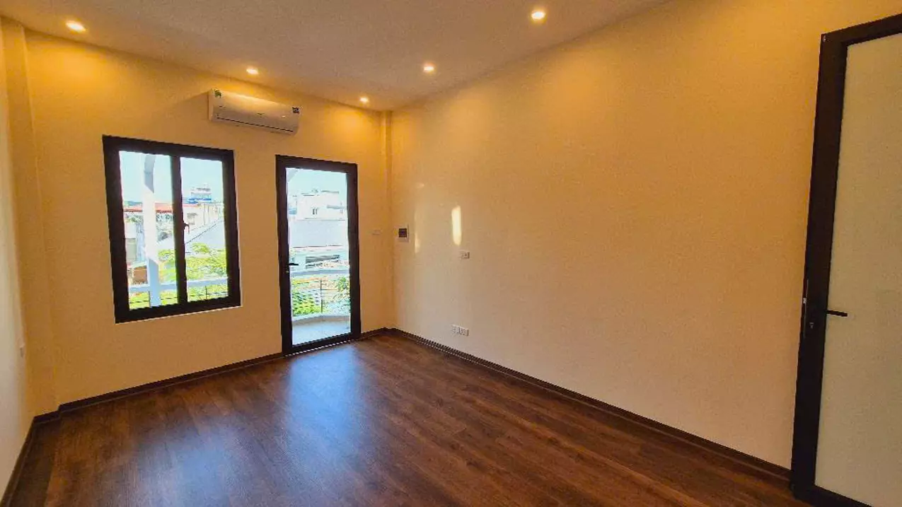Bán nhà Phố Hoàng Cầu, Dân Xây Để Ở, Vị Trí Đẹp, 34mx5T, Giá: 8 Tỷ, Lh: 0396935190.-anh-3