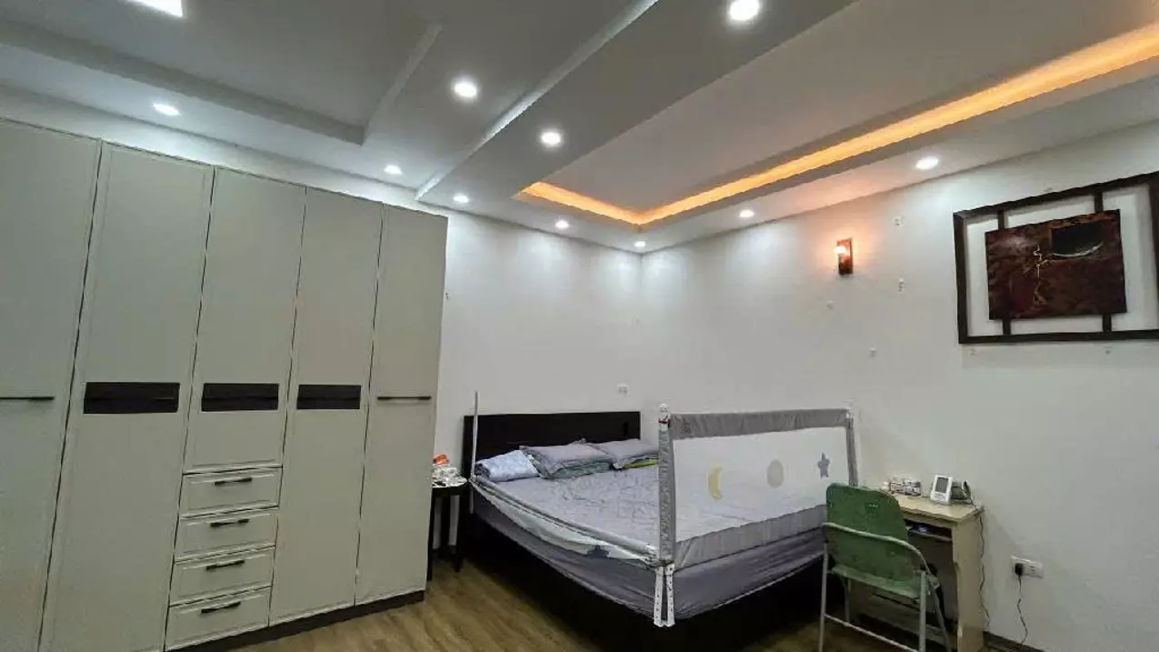 Bán nhà Phố Hoàng Cầu, Hiếm Nhà Bán, Khu Phân Lô, 33mx5T, Giá: 12.4 Tỷ, Lh: 0396935190.-anh-3