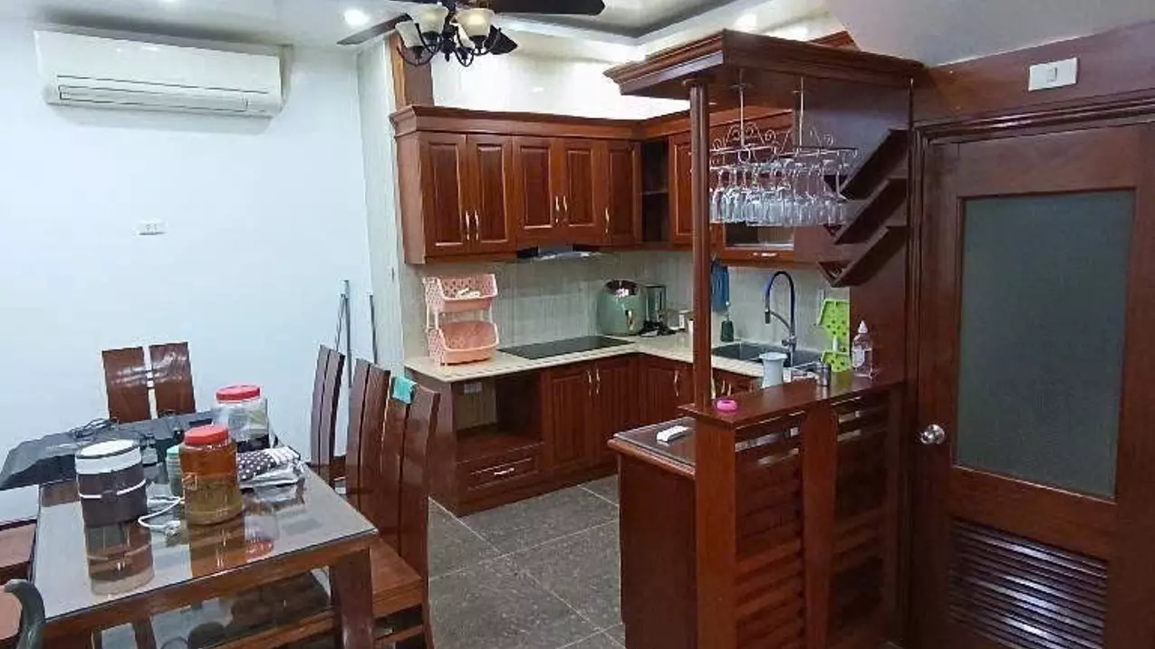 Bán nhà phố Nguyễn Khang 51m2 - 6 tầng, gara ô tô, thang máy, giá 12.5 tỷ-anh-4