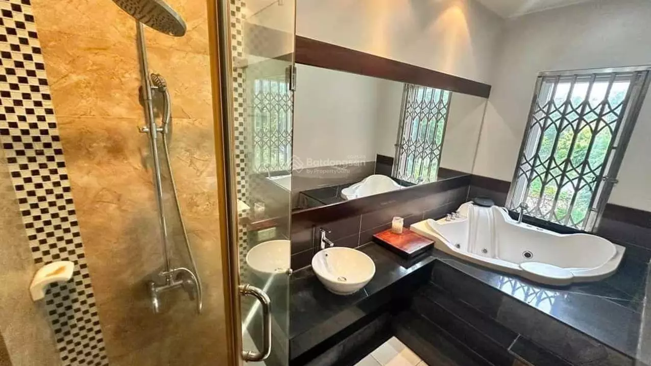 Bán nhà Phố Trạm, Long Biên, DT 40m2*6 tầng 5 tỷ 95, 1 nhà ra ô tô, gần trường-anh-3