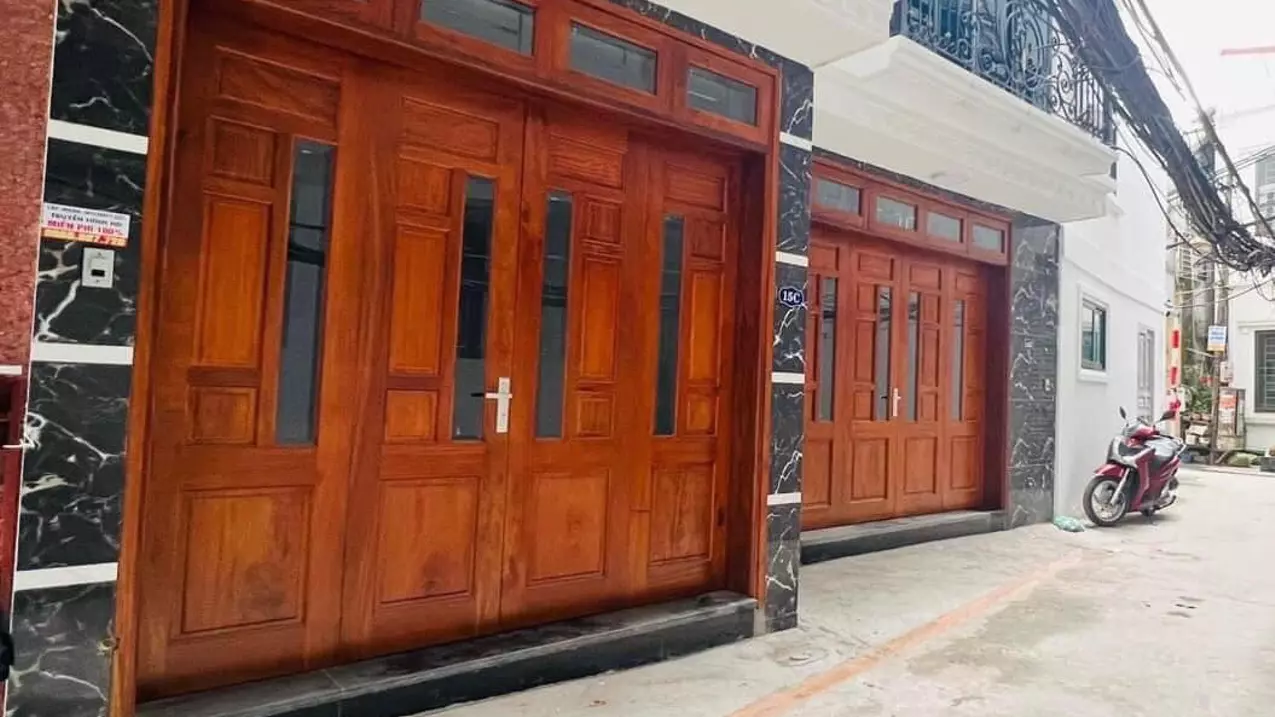 Bán nhà phố Xuân La DT 33m2,6 tầng, 3,3m MT. nhà đẹp ở luôn.-anh-1