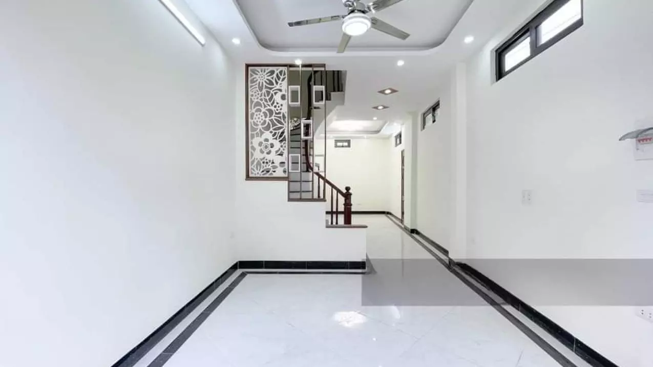 Bán nhà riêng 40m2 cạnh chợ Giang Xá, Trạm Trôi. Thiết kế 4 phòng ngủ. Ngõ thoáng tiện Ôtô-anh-1