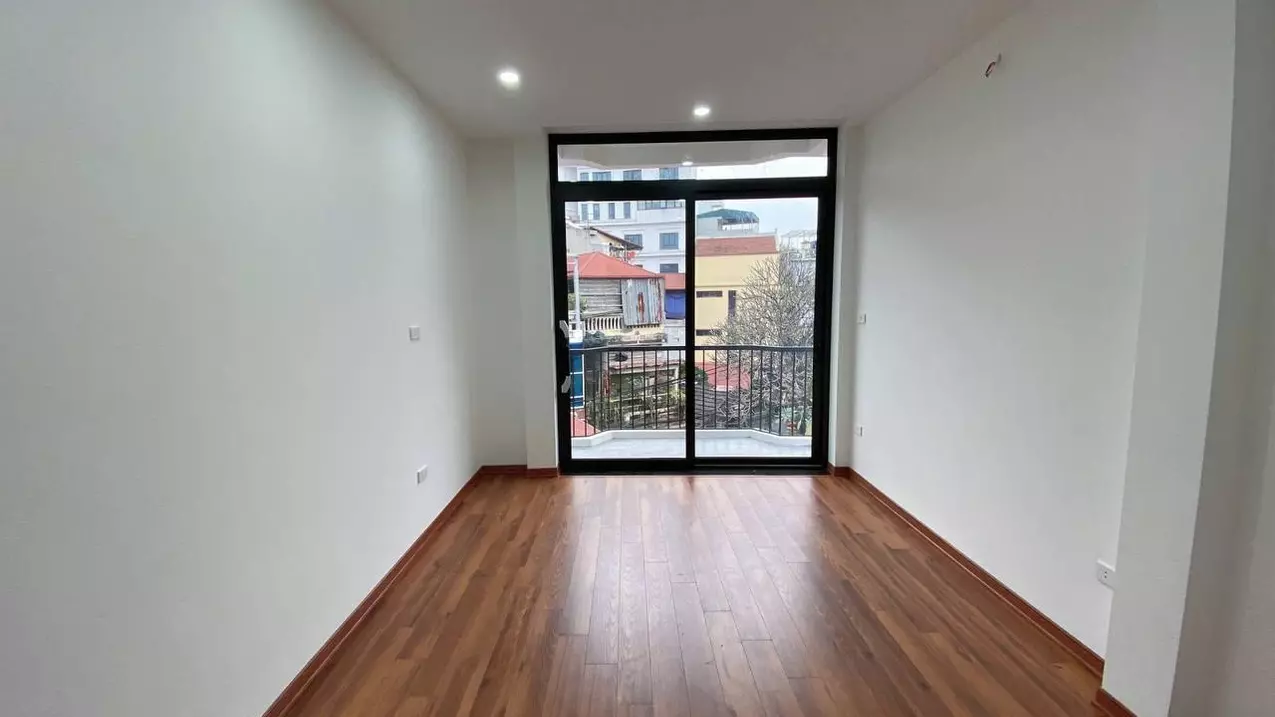 Bán nhà Trích Sài giá 13.5 tỷ, diện tích 89m2, 4 tầng, mặt tiền 4m-anh-1