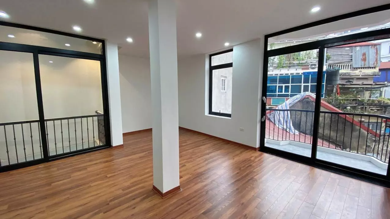Bán nhà Trích Sài giá 13.5 tỷ, diện tích 89m2, 4 tầng, mặt tiền 4m-anh-3