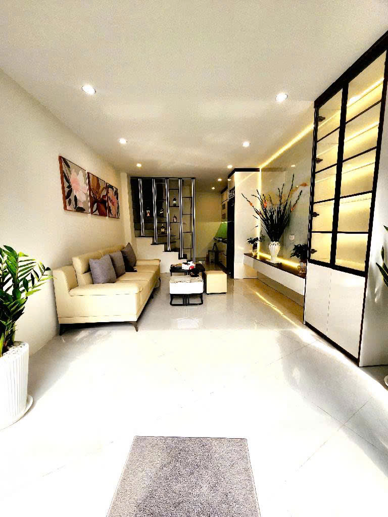 Bán nhà Vương Thừa Vũ, 34m2, 5 tầng, gần ô tô, thoáng sáng, ở sướng, kinh doanh đỉnh, chỉ 6.25 tỷ-anh-1