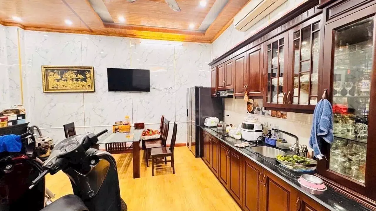 Bán nhà Xuân La giá 8 tỷ, diện tích 35m2, 5 tầng, mặt tiền 6m-anh-2