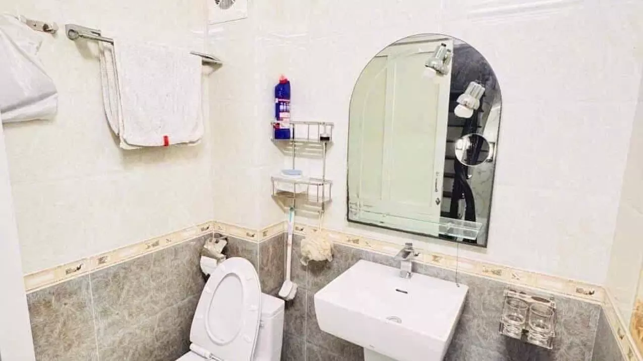 Bán nhà Xuân La giá 8 tỷ, diện tích 35m2, 5 tầng, mặt tiền 6m-anh-4