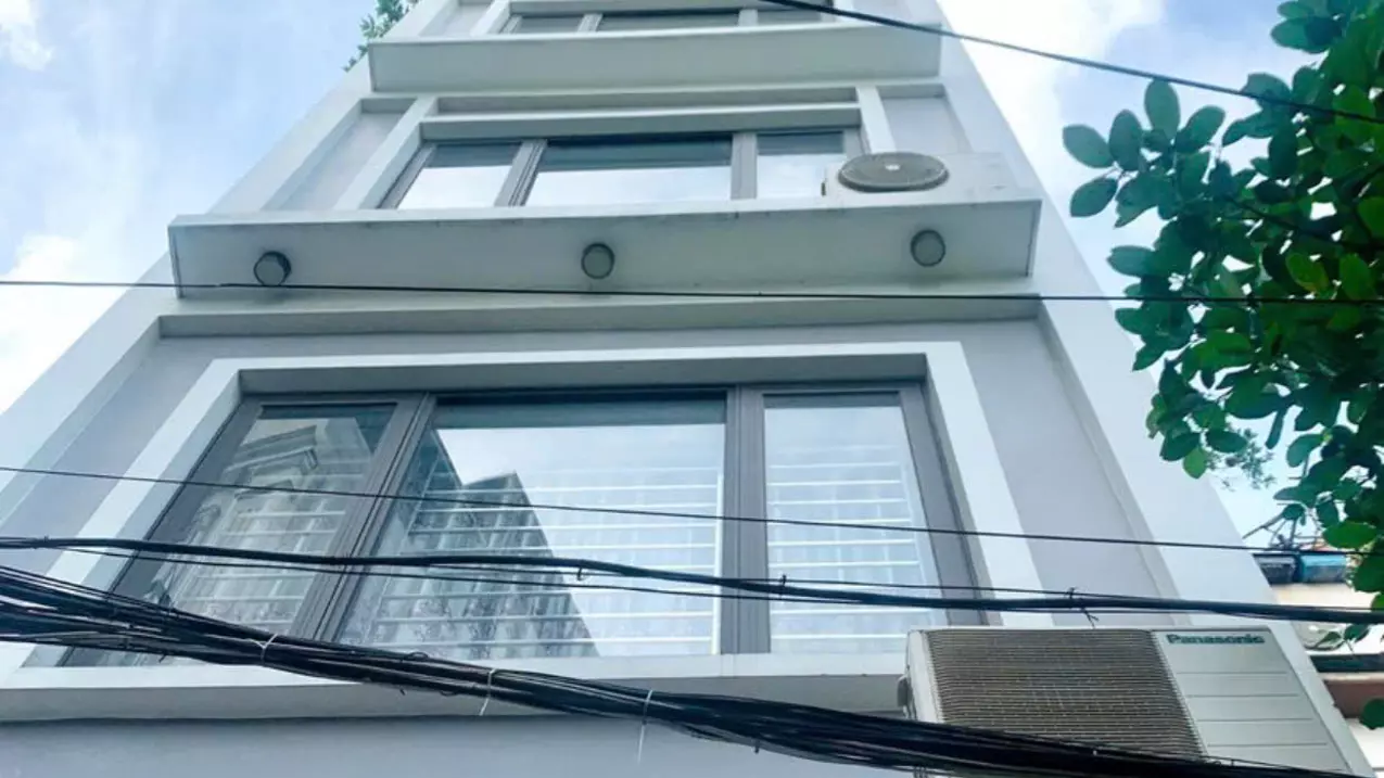 Bán Nhà Yên Hoà 40m2 - Nhỉnh 6 Tỷ - 20m ra ngõ ô tô tránh - 6 tầng đủ công năng - Full nội thất-anh-1