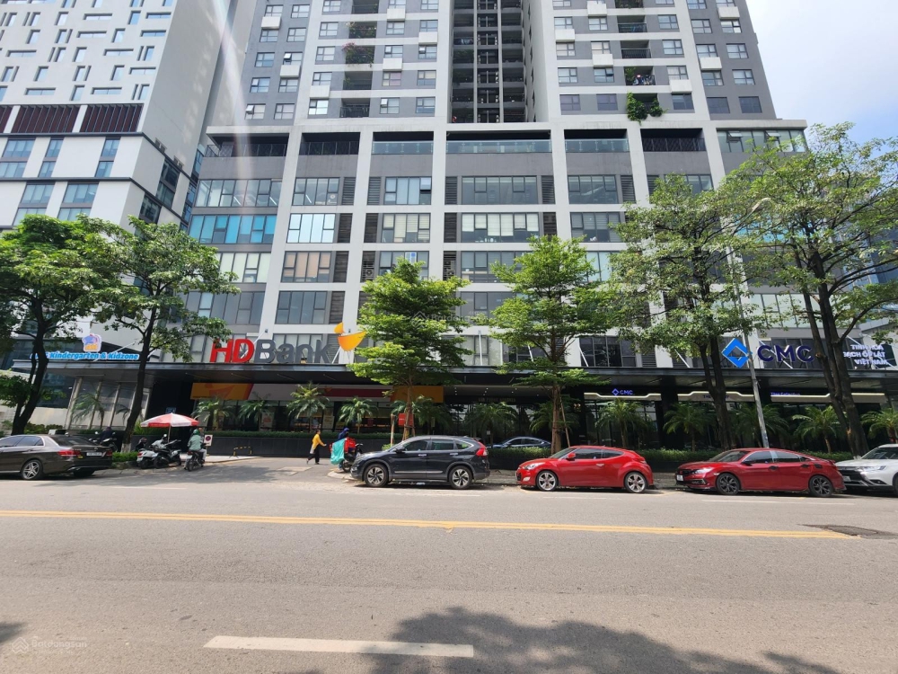 Bán Shop TMDV 1800m2 Tầng 1 - 2 sảnh khối đế toà nhà đang cho ngân hàng thuê dài hạn Phố Duy Tân-anh-1