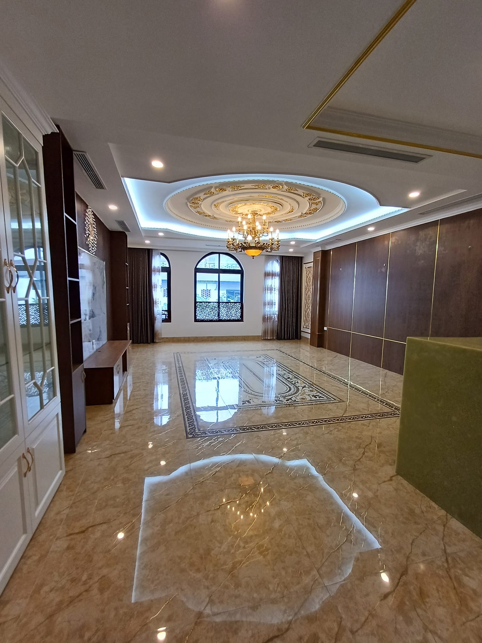 Bán tòa nhà 8 tầng khu phân lô Ngụy Như Kon Tum, xây mới, làm văn phòng, kinh doanh-anh-2