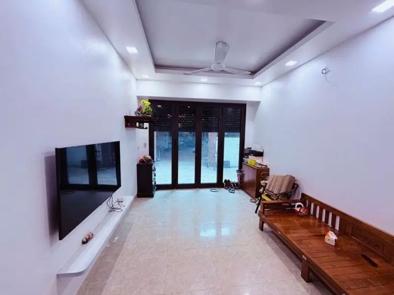 BÁT KHỐI – Ô TÔ ĐỖ CỬA – 2 MẶT THOÁNG – GIÁ TỐT-anh-5