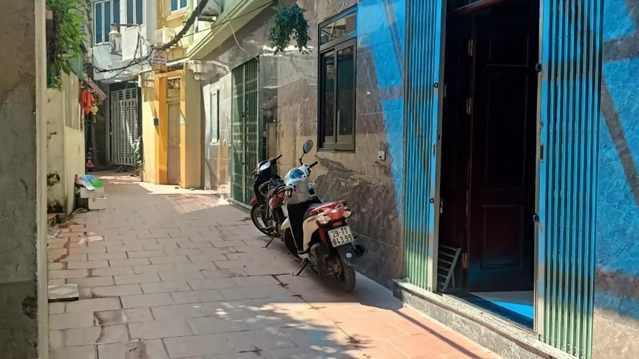 BÍ TIỀN ĐẦU TƯ GIA ĐÌNH CẦN BÁN NHÀ LÔ GÓC-anh-2