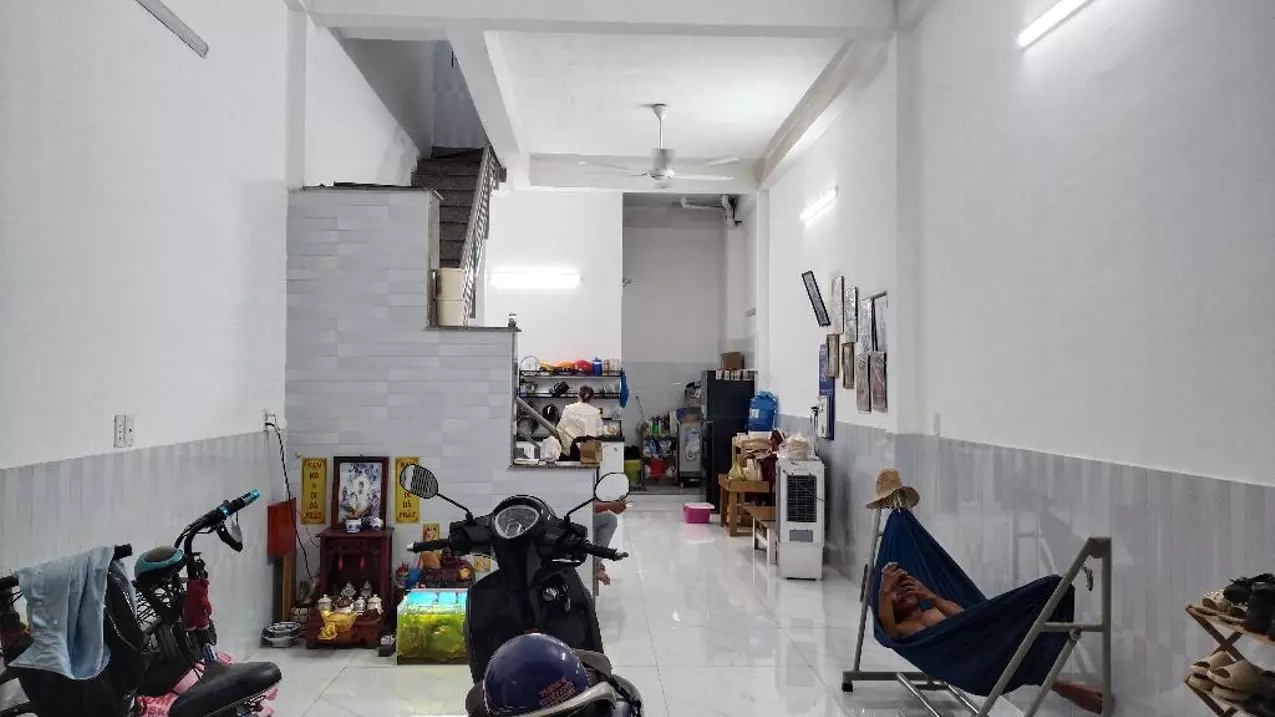 BÌNH TÂN - CÂY CÁM - CÁCH VÀI BƯỚC CHÂN RA MẶT TIỀN KÊNH THAM LƯƠNG - HẺM XE HƠI - NHÀ 2 TẦNG 2PN-anh-1