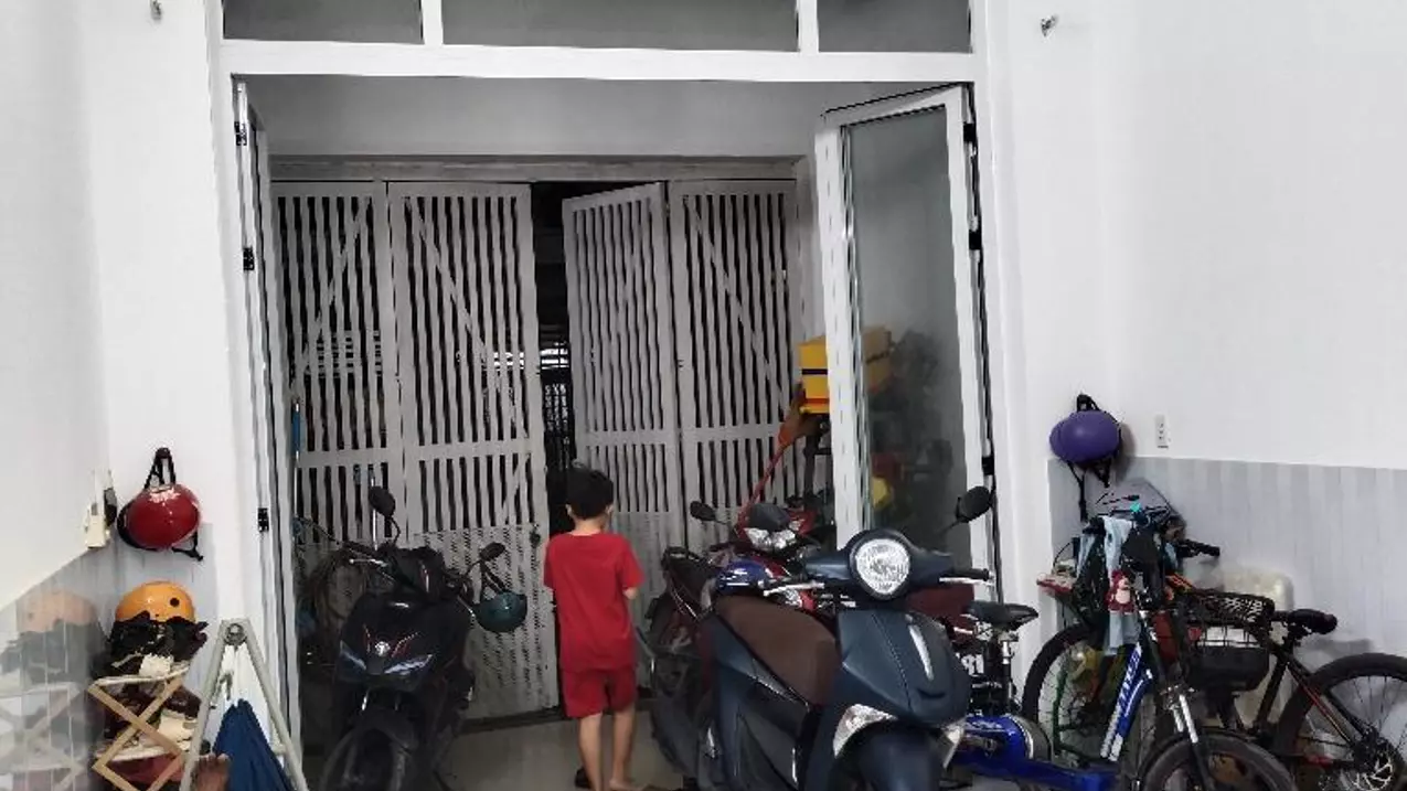 BÌNH TÂN - CÂY CÁM - CÁCH VÀI BƯỚC CHÂN RA MẶT TIỀN KÊNH THAM LƯƠNG - HẺM XE HƠI - NHÀ 2 TẦNG 2PN-anh-2