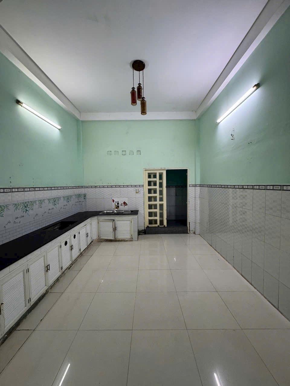 BÌNH TÂN, NHÀ 1 LẦU ĐÚC THẬT BTCT, HẺM 7m THÔNG, Ô TÔ ĐỖ CỬA, GẦN ĐƯỜNG BÌNH TRỊ ĐÔNG, LÊ VĂN-anh-2