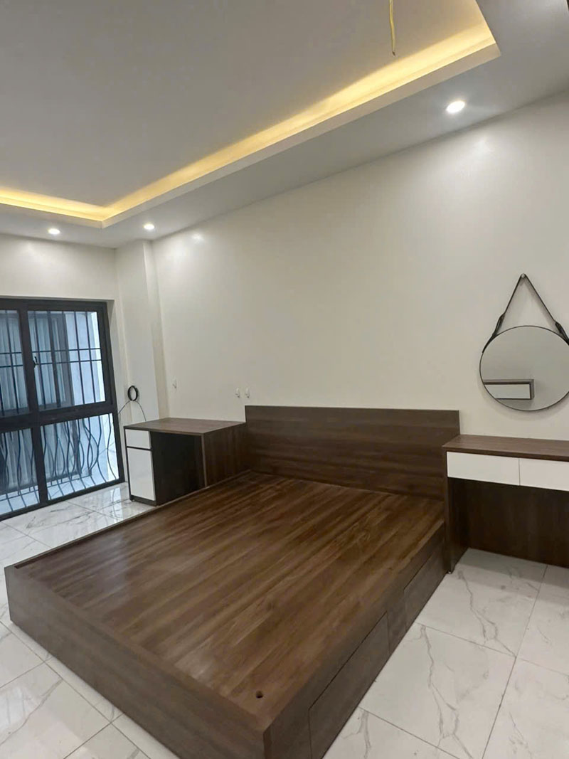 Cần bán 32,9m2 nhà 5 tầng tại ngõ 82 Việt Hưng. Ngay cạnh chợ Kim Quan và trường học các cấp-anh-2
