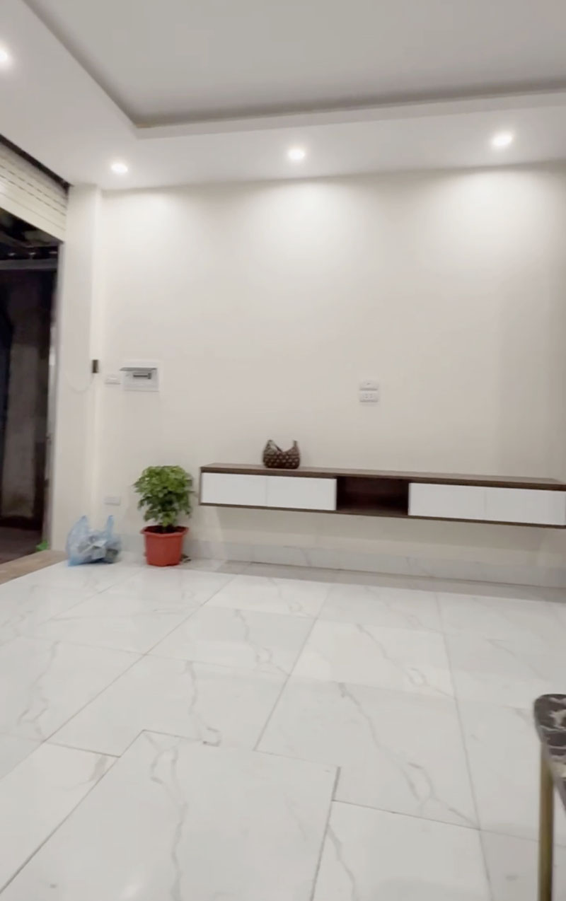 Cần bán 32,9m2 nhà 5 tầng tại ngõ 82 Việt Hưng. Ngay cạnh chợ Kim Quan và trường học các cấp-anh-3