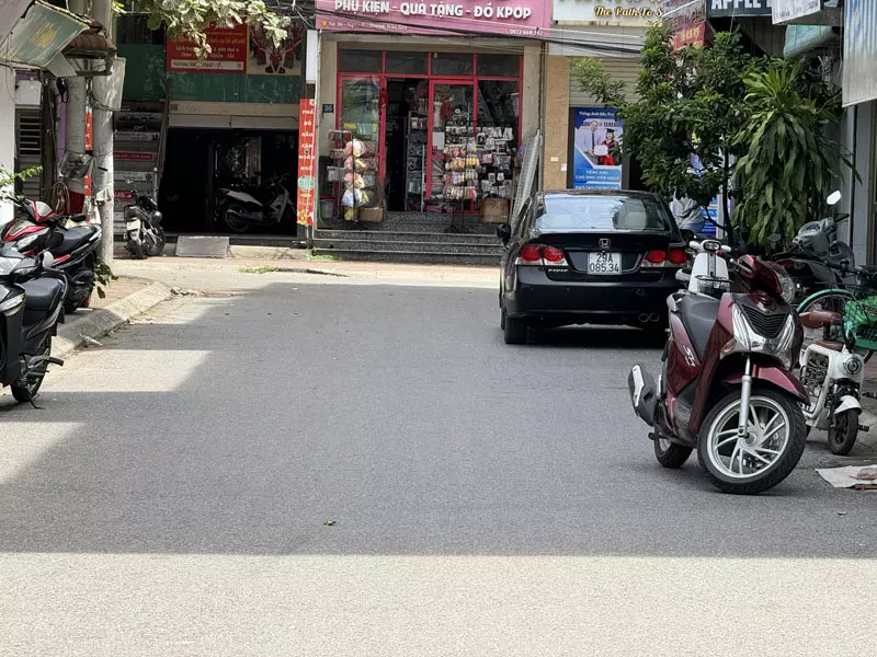 Cần bán 74,7m2 đất sát cổng Y trường ĐHNN - Ngõ 68 Trâu Quỳ. Hiện đang cho thuê 8tr/tháng-anh-3