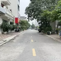 Cần bán xẻ khe 90m2 đất TĐC Thạch Bàn. Đường 13m, vỉa hè rộng, gần dự án Himlam-anh-7