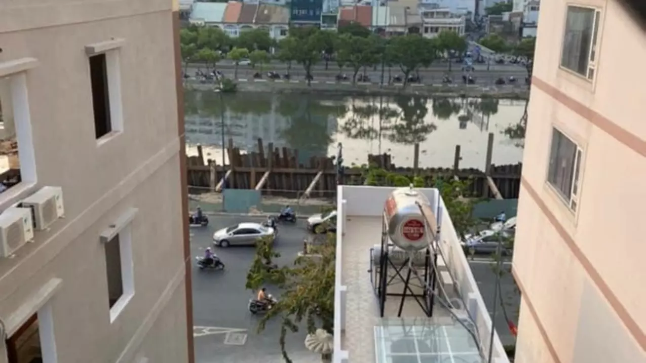 Căn hộ dịch vụ Ngang 3.5 nở 4.5x 20 m
5 tấm Q4 dòng tiền thuê 80 triệu-anh-2