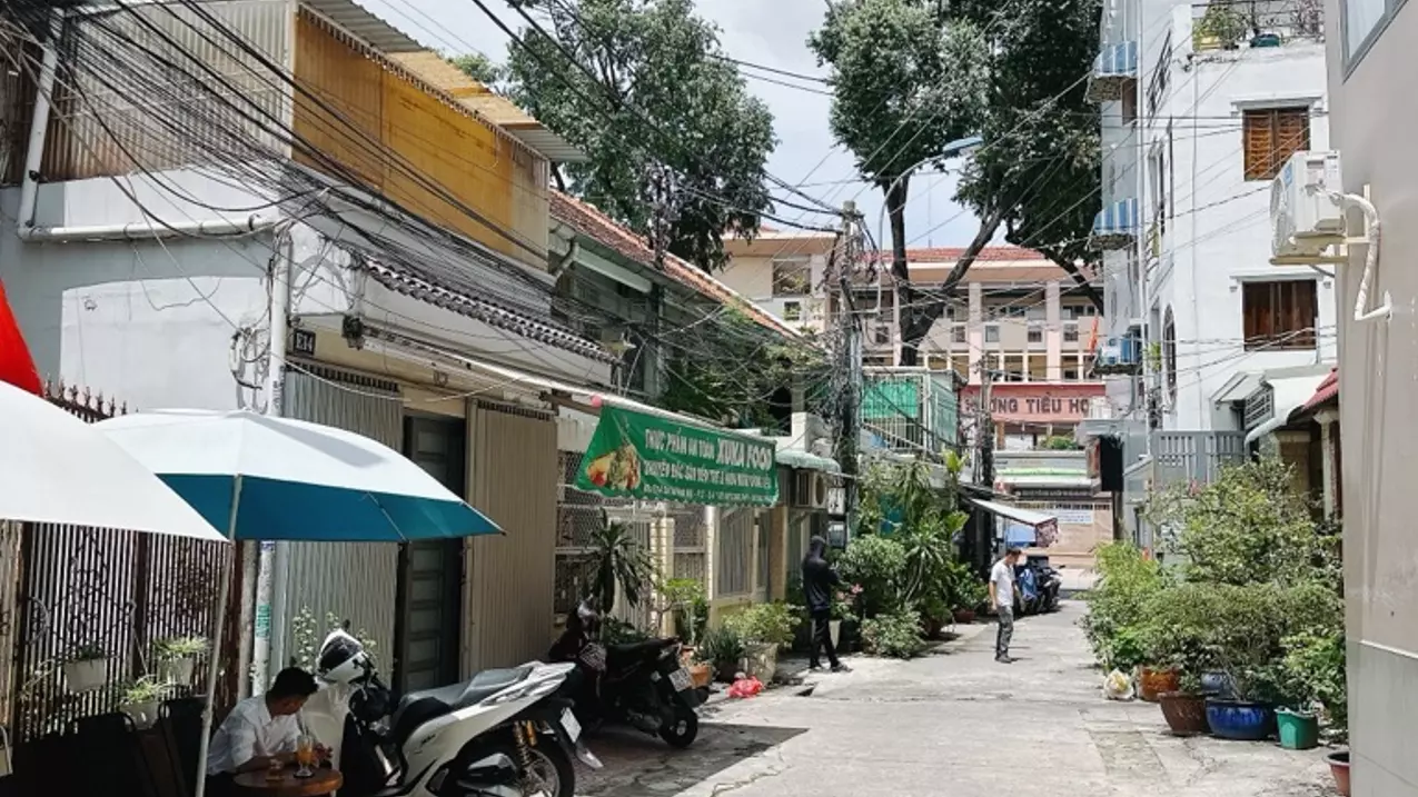 Căn hộ dịch vụ Ngang 3.5 nở 4.5x 20 m
5 tấm Q4 dòng tiền thuê 80 triệu-anh-4