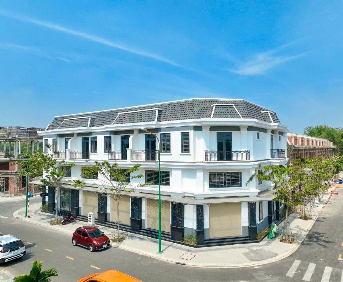 CĂN SHOPHOUSE NGAY THÀNH PHỐ MỚI BÌNH DƯƠNG, TT 790TR LÀ SỞ HỮU NGAY-anh-2