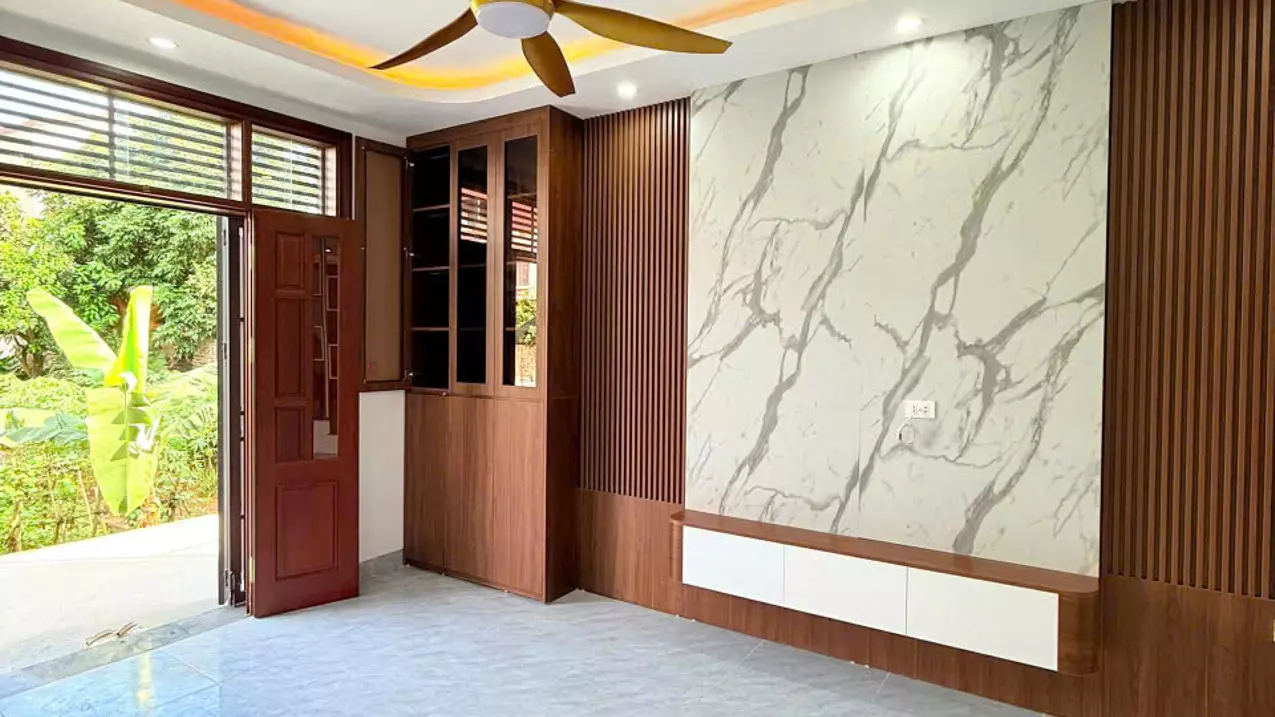 CC CẦN BÁN CĂN NHÀ 3 TẦNG 1 TUM CÁCH ĐƯỜNG 32 VÀI TRĂM MÉT.-anh-2