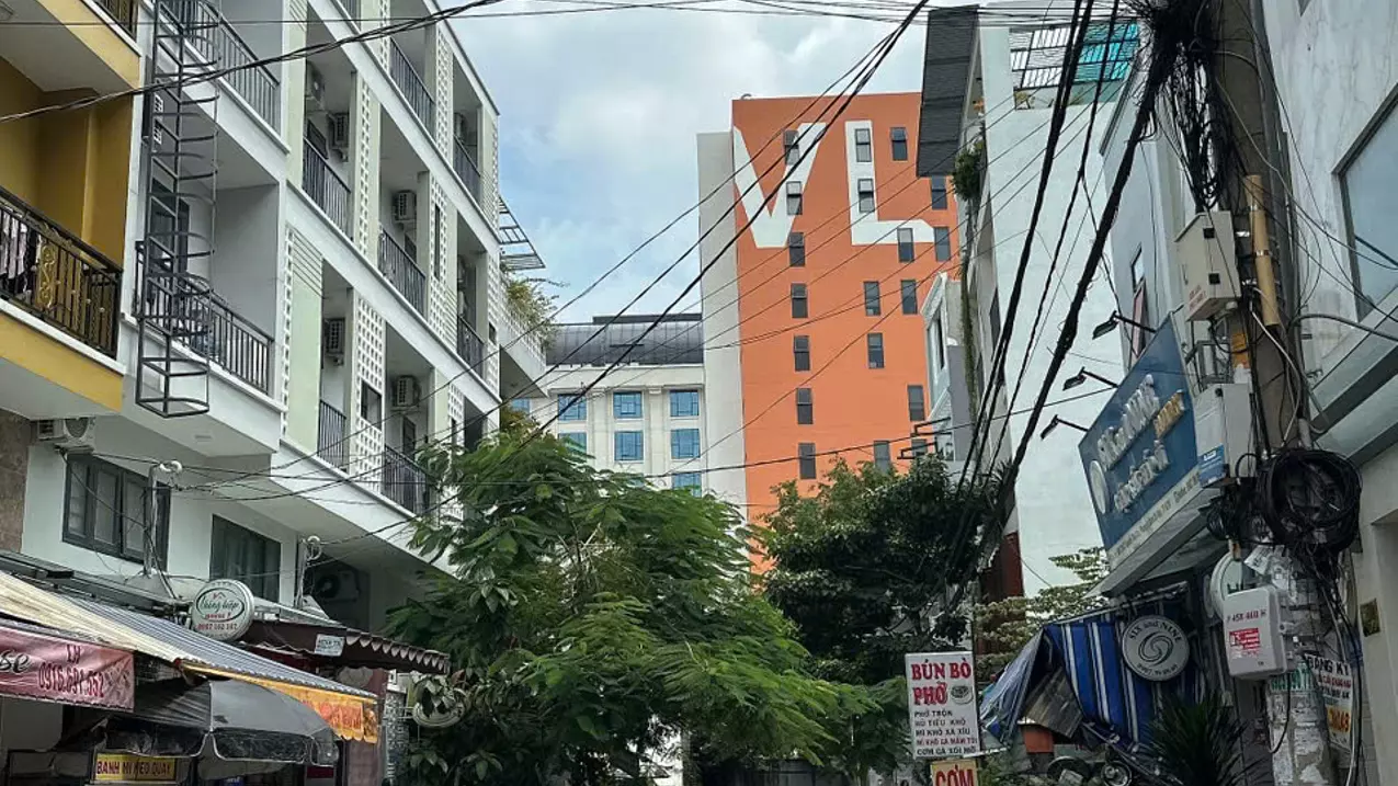 Chỉ 15.5 tỷ có CHDV 7 lầu HXH Dương Quảng Hàm 110m2 ngang 4m TN 90tr 23PN sát ĐH Văn Lang-anh-3