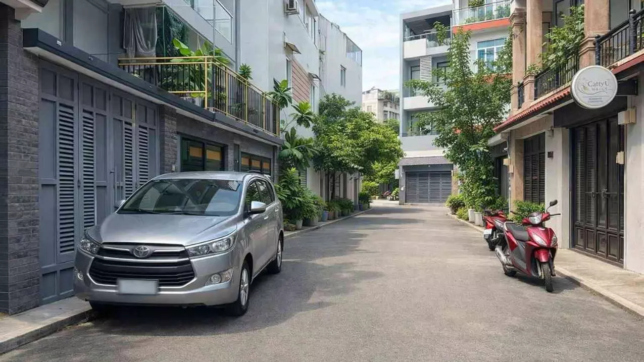 Chị chủ sắp xuất cảnh. Cần nhượng lại căn nhà 5 Tầng đúc - 55m2 Ngang 5m7 - Hẻm xe hơi tránh --anh-1
