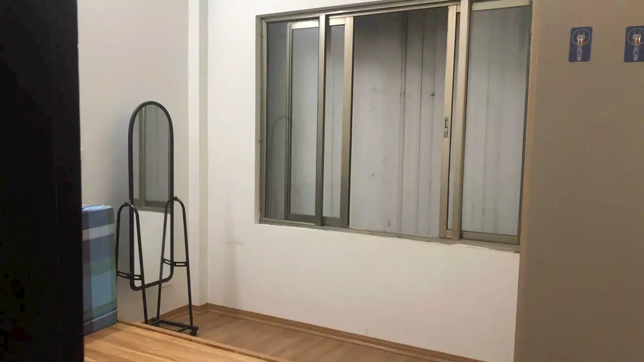 Chính chủ bán nhà Hoàng Mai 35m2 Ngõ Rộng 3,5 thoáng Ở Sướng - Cho thuê 12tri - Sổ sẵn giao dịch-anh-4