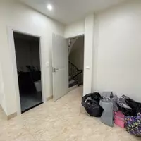 Chính chủ cần bán 32m2 nhà 4,5 tầng, cách 100m ra đường Hồng Tiến. Ô tô đỗ cửa, thang máy-anh-23