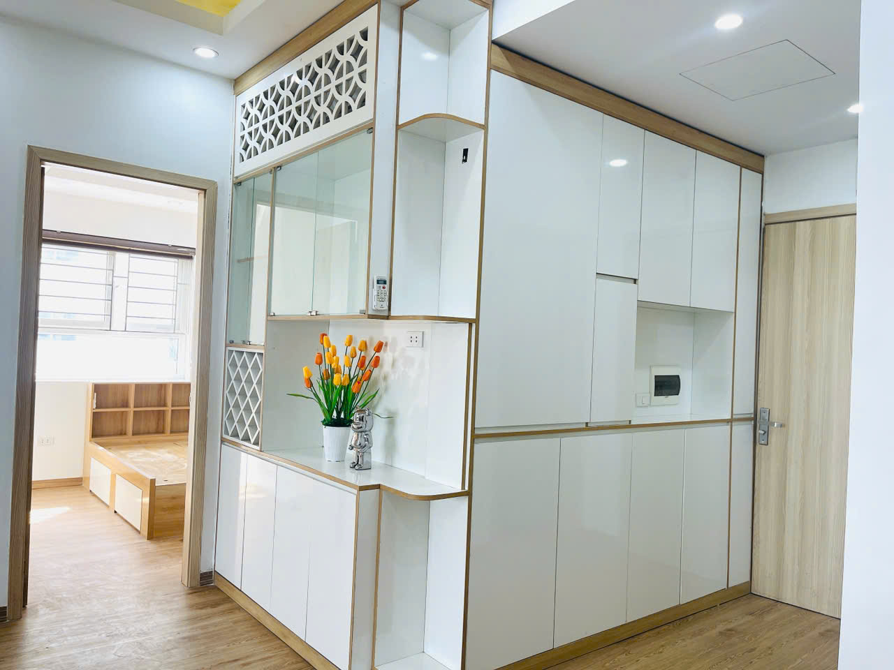 Chính chủ cần bán gấp căn hộ 3 phòng ngủ view hồ, đầy đủ đồ, tại KĐT Thanh Hà Cienco 5-anh-10