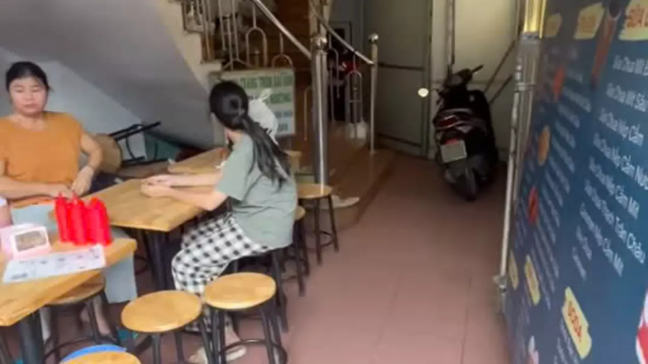 Chính Chủ cho thuê mặt bằng đầu CHỢ NHÀ XANH: Số 1 Ngõ 1 Phan Văn Trường, Dịch Vọng, Cầu Giấy, Hà-anh-1
