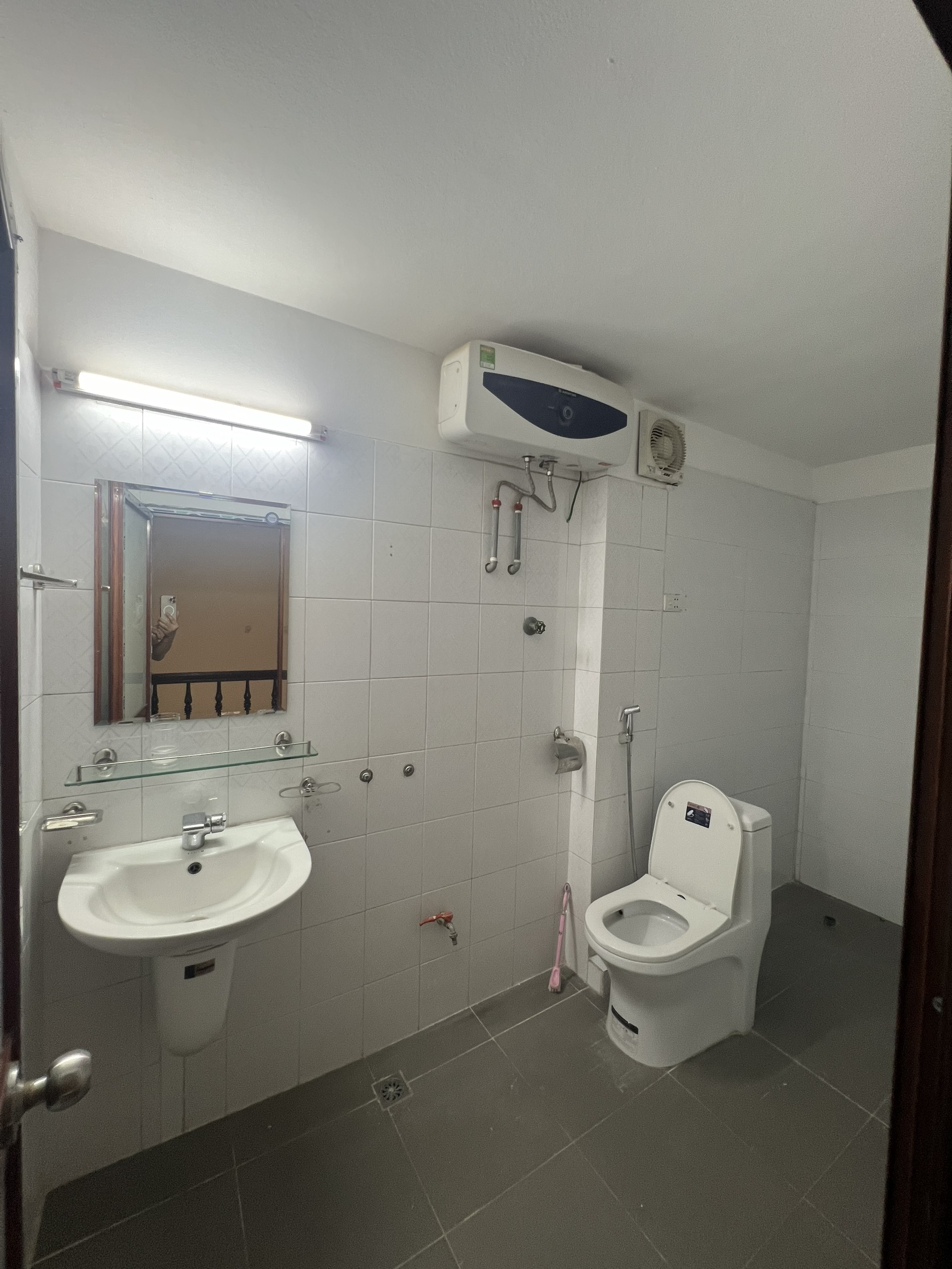 Chính chủ cho thuê nhà 4 tầng mới, đẹp, Số 31 ngõ 154/29 (154/7) Đường Ngọc Lâm, Long Biên, Hà Nội.-anh-2