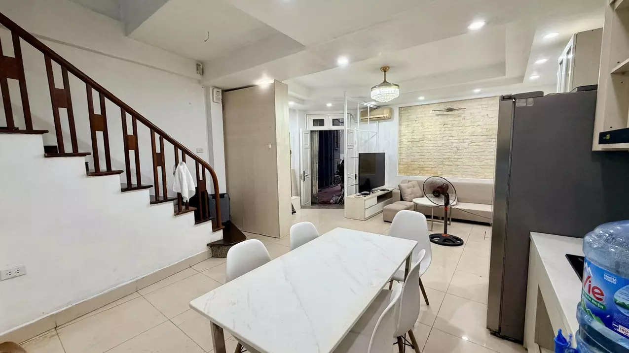 Chính Chủ Cho Thuê Nhà 4 Tầng Ngõ 530 Thụy Khuê - Sát Hồ Tây, Full Đồ Điện Tử Cao Cấp-anh-2