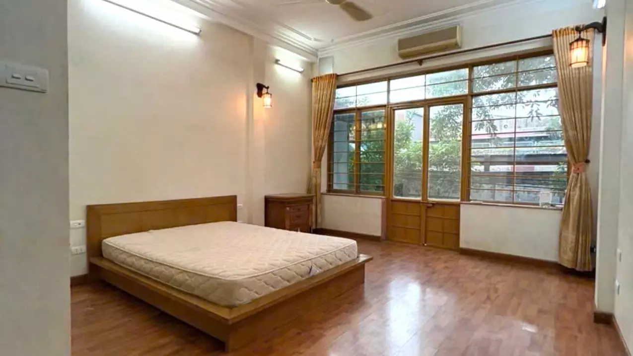 Chính chủ cho thuê nhà riêng phố Nguyễn Khoái: 3 tầng, 1 tum-anh-1