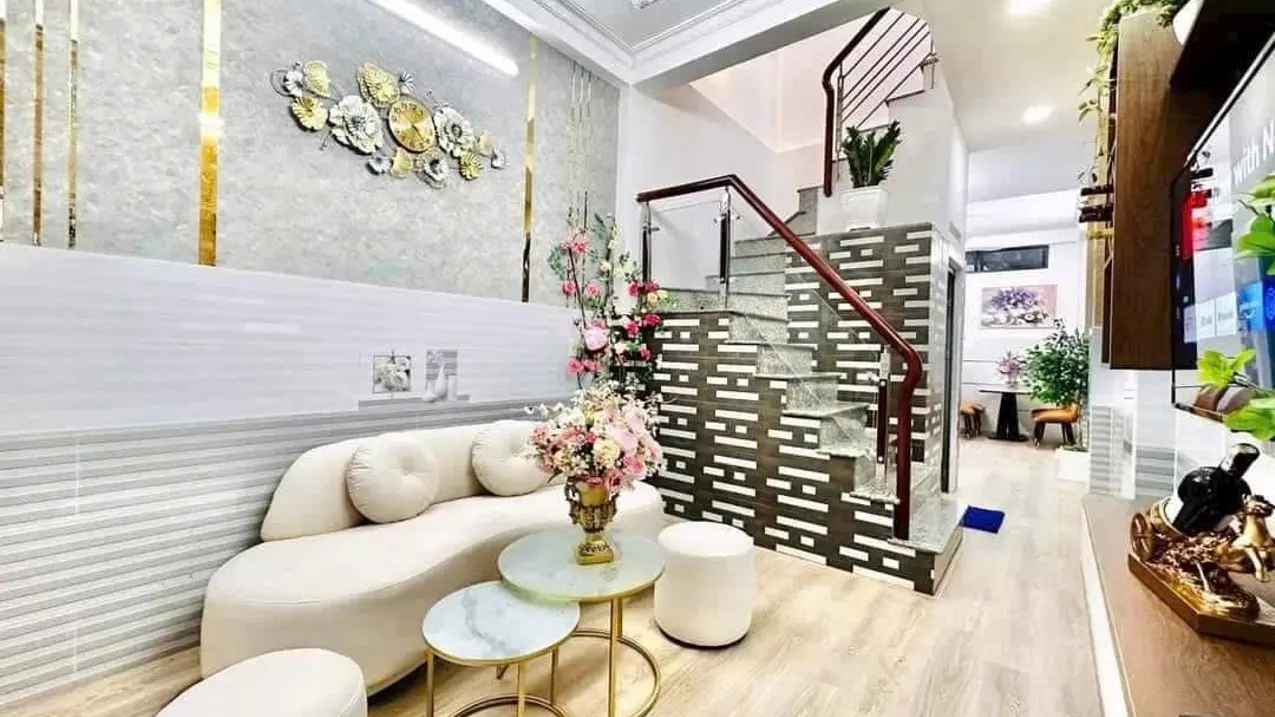 Chính chủ cho thuê NNC Nguyễn Trãi, Phường Nguyễn Cư Trinh, Quận 1, Hẻm oto, 3 tầng, Ngang 3m, Dài-anh-2