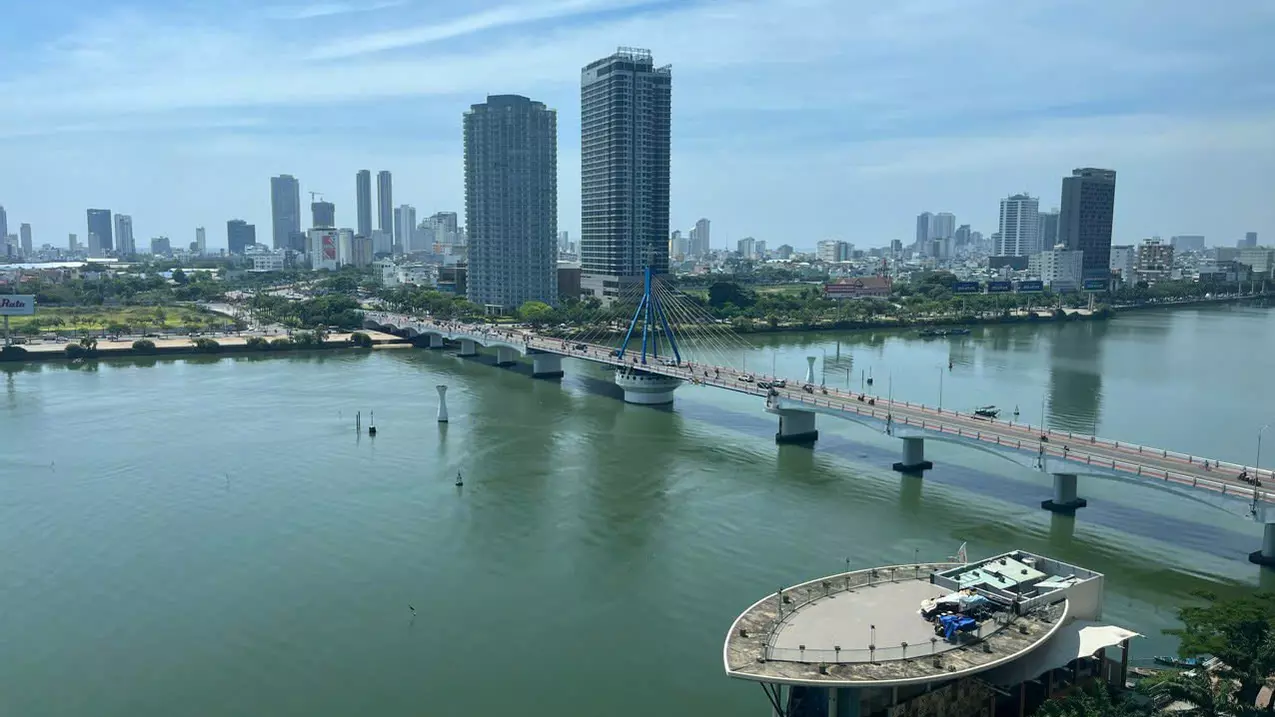 CHO THUÊ CĂN GÓC HILTON 5 PHÒNG NGỦ VIEW SÔNG HÀN - GIÁ 35 TRIỆU / THÁNG.-anh-1
