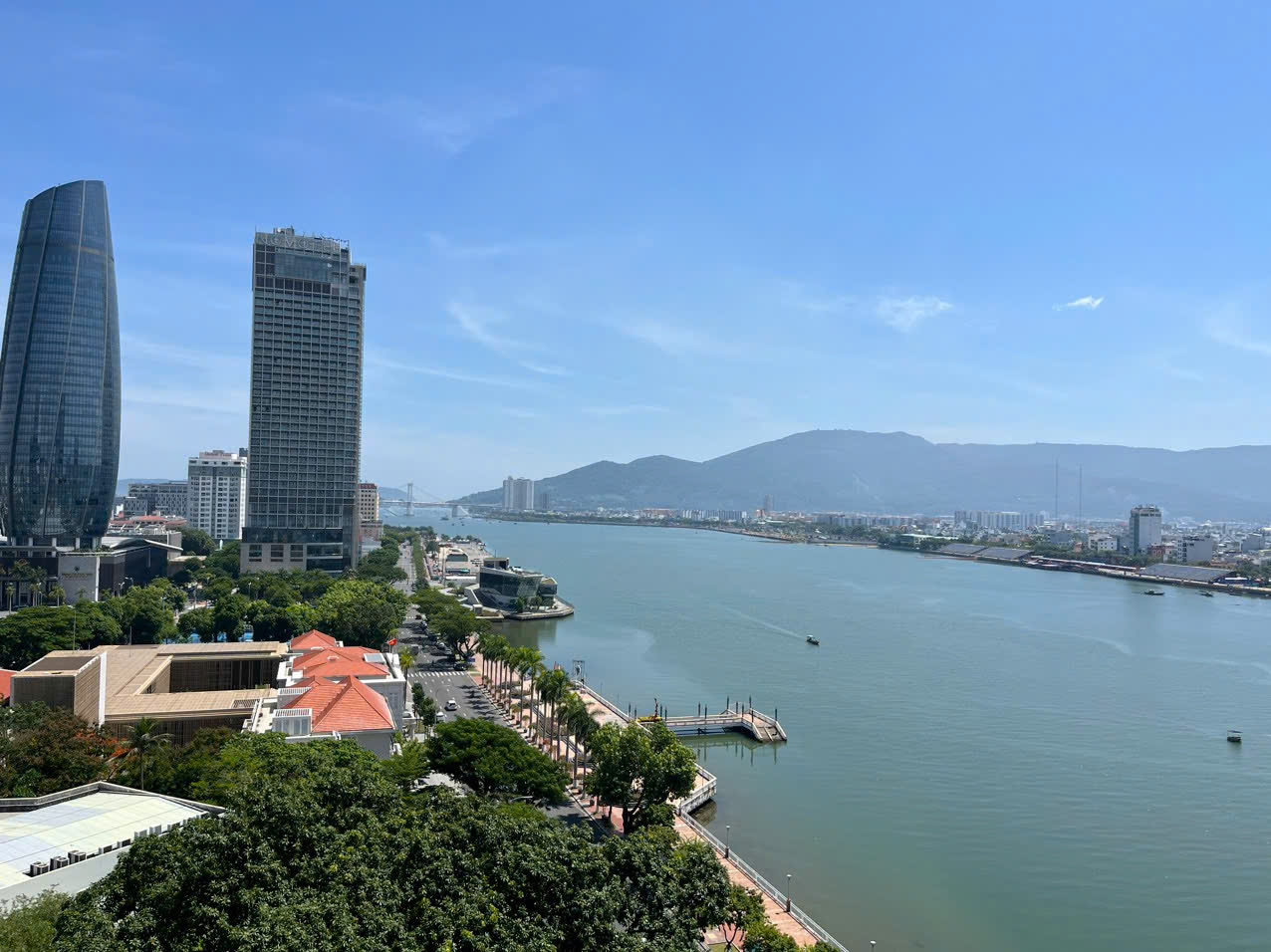 CHO THUÊ CĂN GÓC HILTON 5 PHÒNG NGỦ VIEW SÔNG HÀN - GIÁ 35 TRIỆU / THÁNG.-anh-10