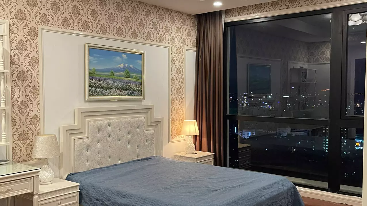 Cho thuê căn hộ 2PN + 1 kho Royal R2 – 130m², full tiện ích, nhận nhà ngay-anh-1
