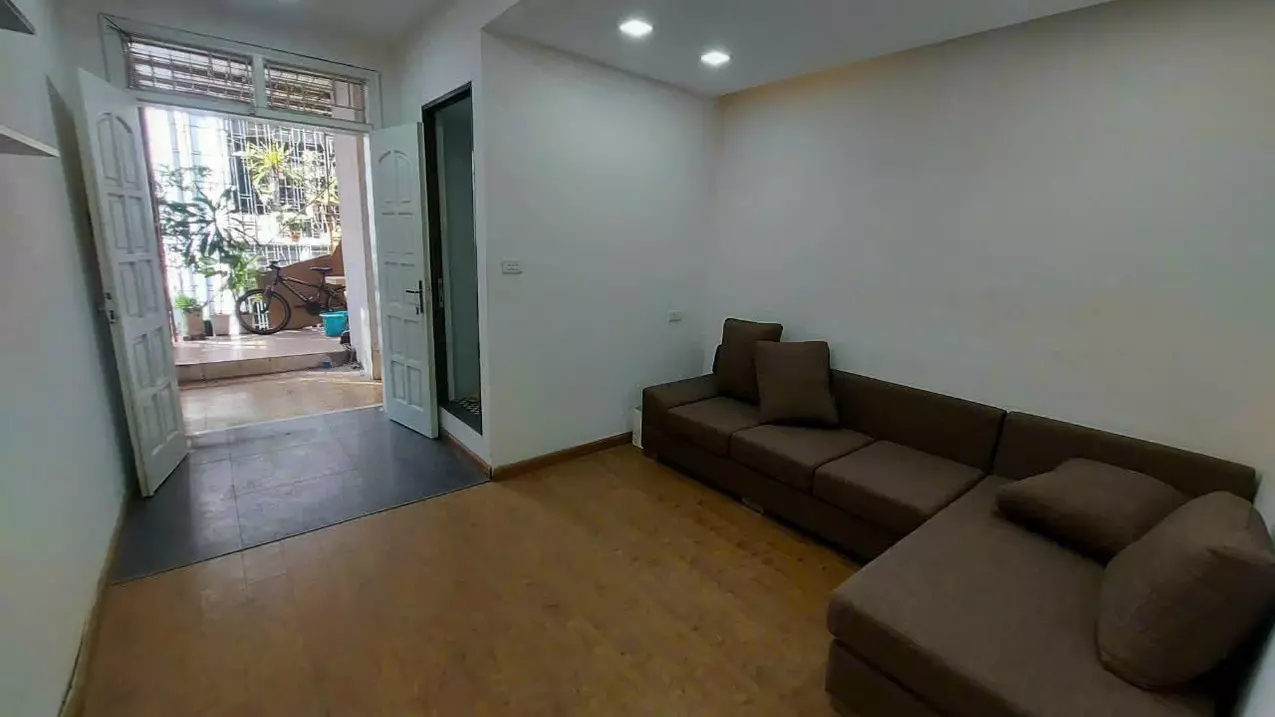 Cho thuê căn tập thể phố Chùa Bộc,100m2, 3pn, đủ nội thất, giá 12tr/tháng-anh-2