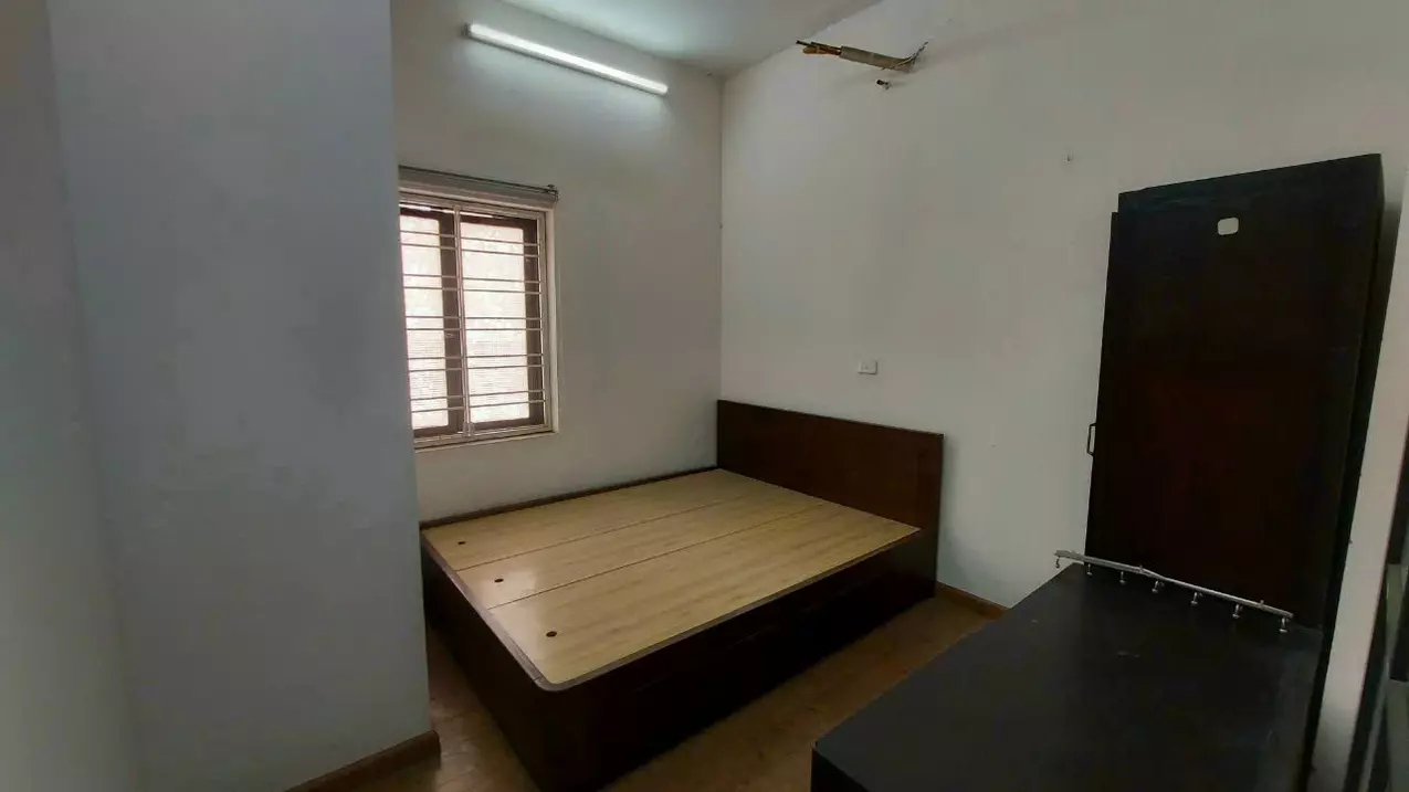 Cho thuê căn tập thể phố Chùa Bộc,100m2, 3pn, đủ nội thất, giá 12tr/tháng-anh-5